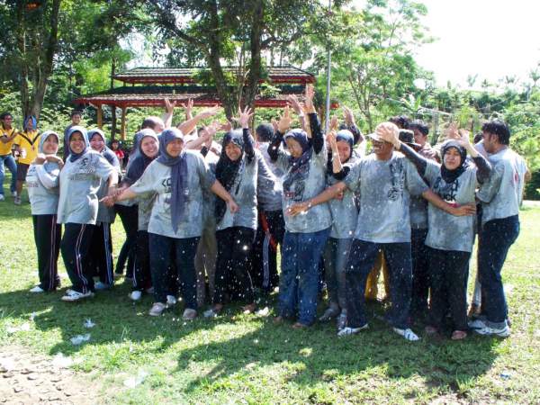 outbound-taman-wisata-matahari